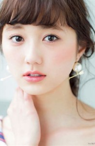 鈴木友菜の画像