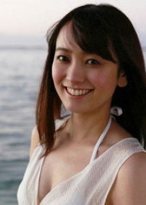 脊山麻理子の離婚の一番の原因は？Dカップのボディで誘惑した？