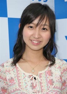 飯田里穂の画像