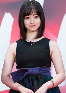 藤井奈々の画像