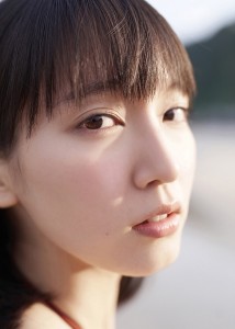 吉岡里帆 態度で丸分かりの「スタッフランク付け」